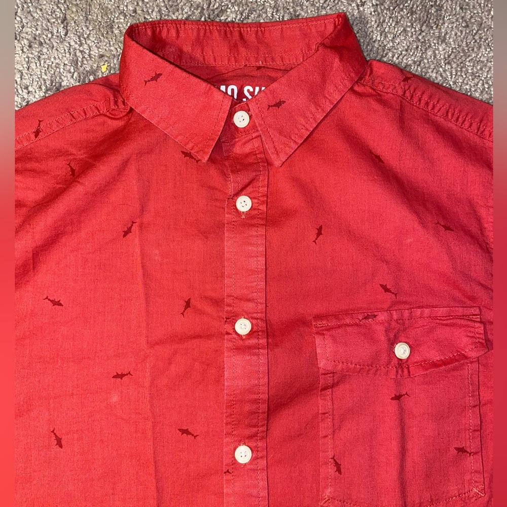 Mossimo Shark Mens Size Small Button Up Down Red Beach Coast Work Shirt
